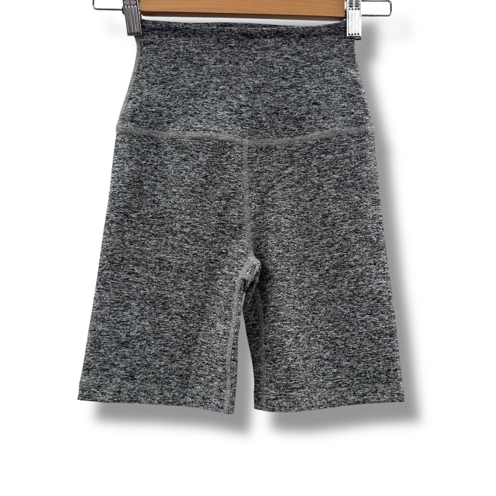Beyond Yoga High Waist Biker Shorts Women’s‎ Sz XS Gray Heathered Stretch Active
